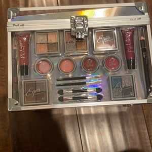 Make up box set